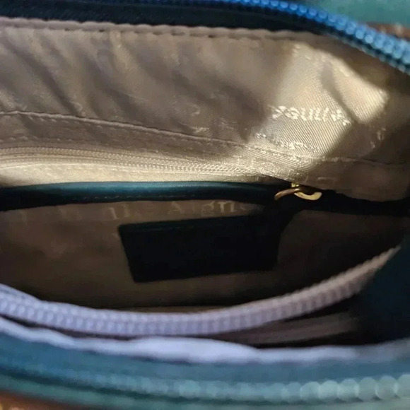 Etienne Aigner | Teal Leather Handbag with Gold Tone Hardware - Lots of pockets! - Picture 13 of 16